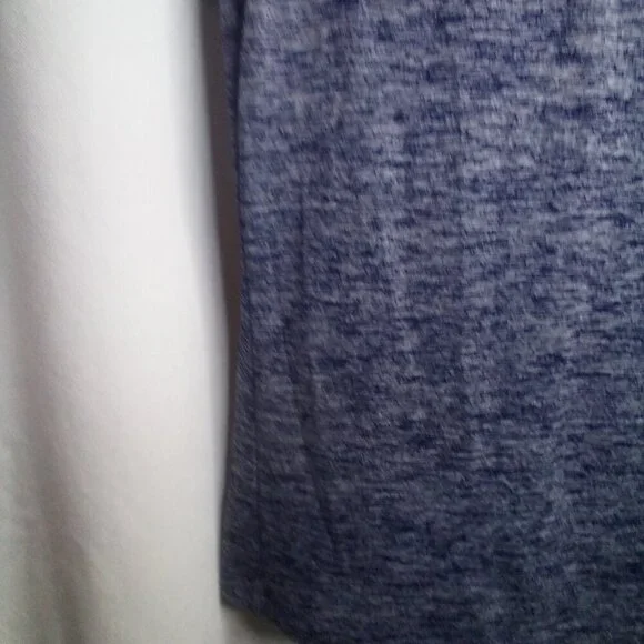 Under Armour Shirt Women S ? V-neck Short Sleeve Active Athletic Blue - Picture 11 of 16